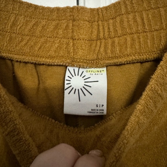 SOLD🧸 OFFLINE by AERIE🧸Brown Shorts - Picture 2 of 5